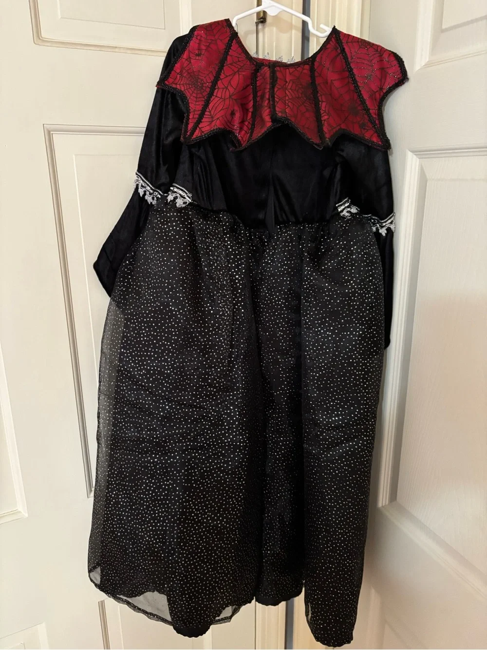 Cracker Barrel Vampire Queen Girl Costume size 6/8